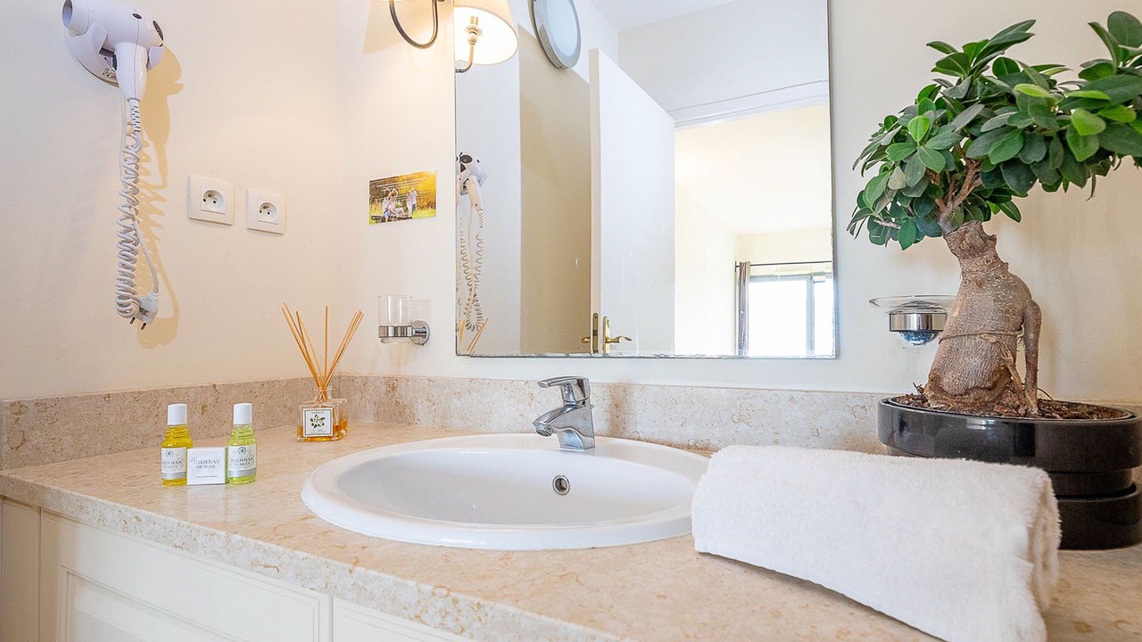 Photo of Bathroom in Saumane-de-Vaucluse