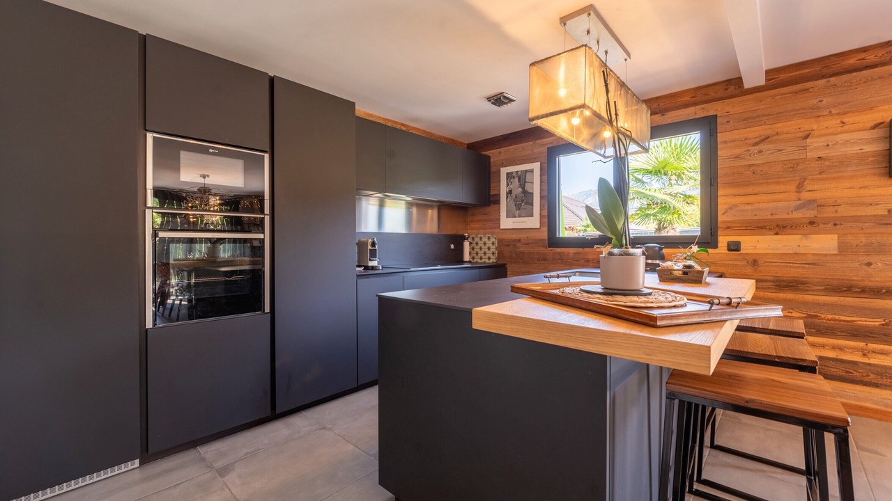 Photo of Kitchen in Saint-Jorioz
