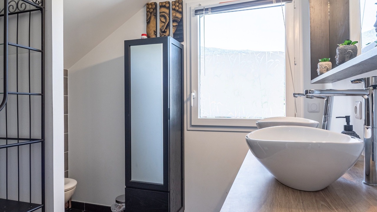 Photo of Bathroom in Saint-Jorioz