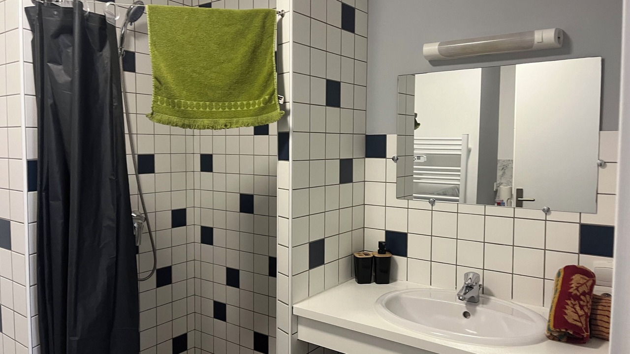 Photo of Bathroom in Ugny-sur-Meuse