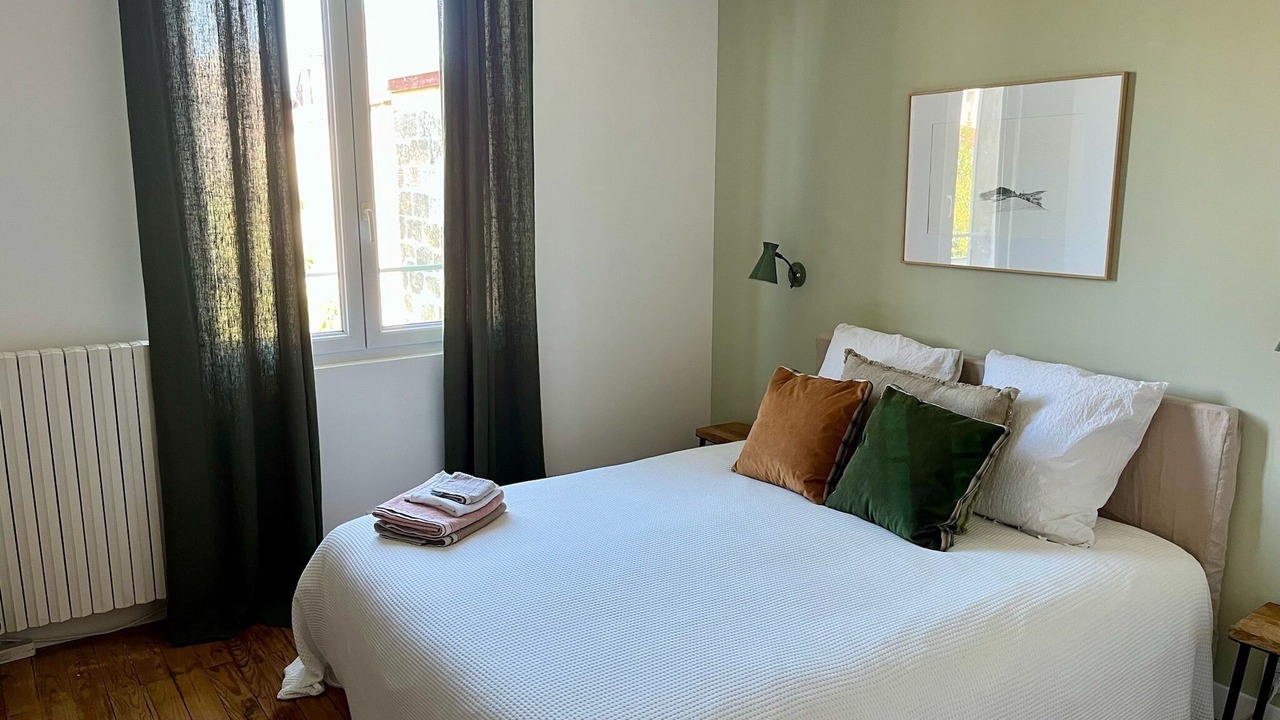Photo of Bedroom in Saint Seurin - Fondaudege