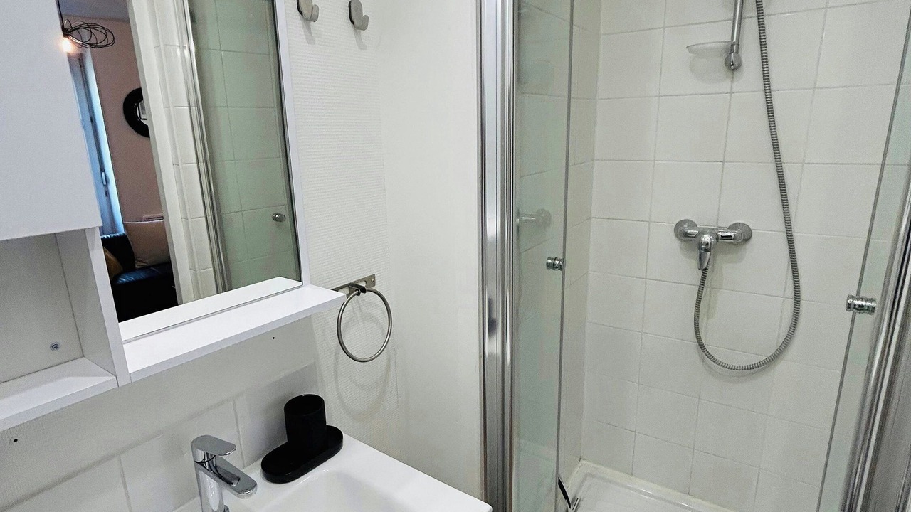 Photo of Bathroom in Reims City Centre