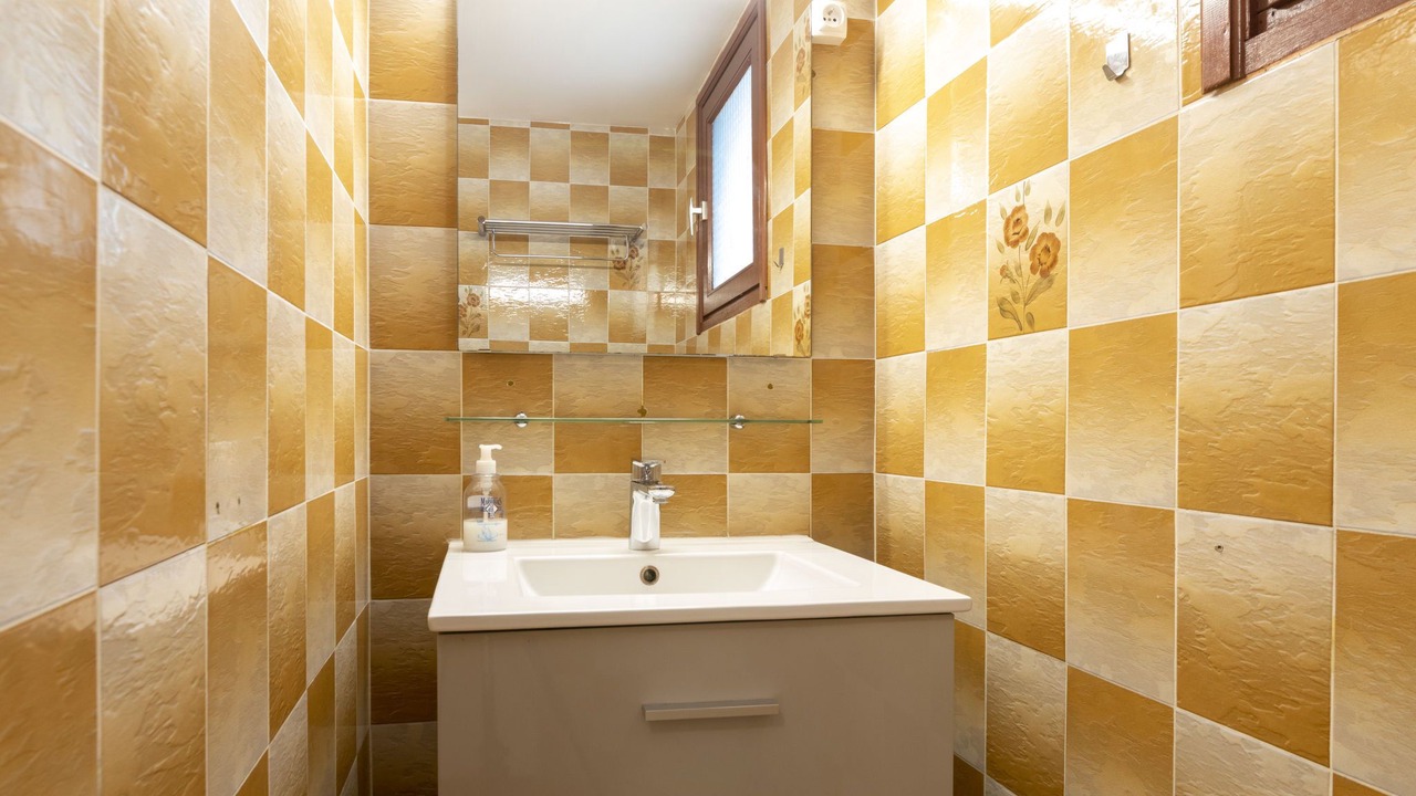 Photo of Bathroom in Saintes-Maries-de-la-Mer
