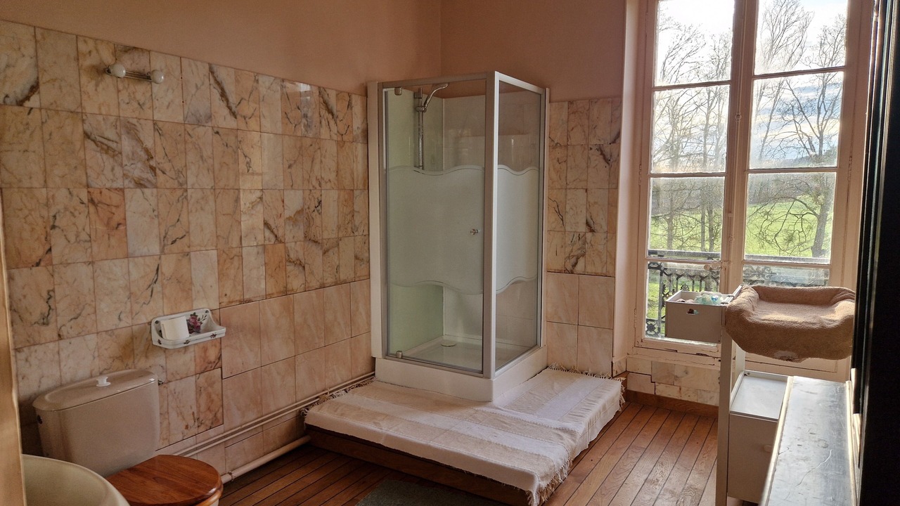 Photo of Bathroom in Rigny-le-Ferron