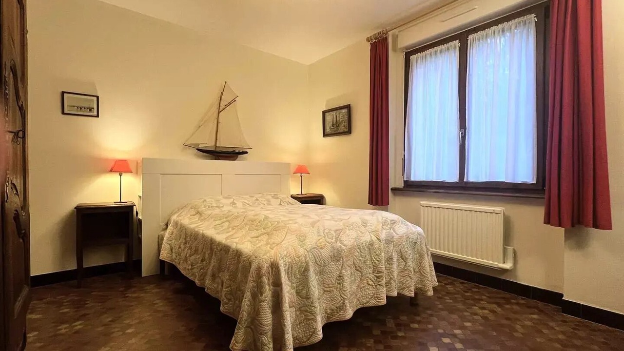 Photo of Bedroom in Sables-d'Or-les-Pins