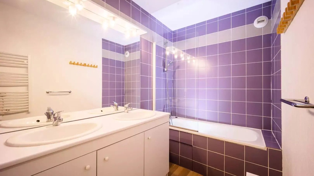 Photo of Bathroom in Germ