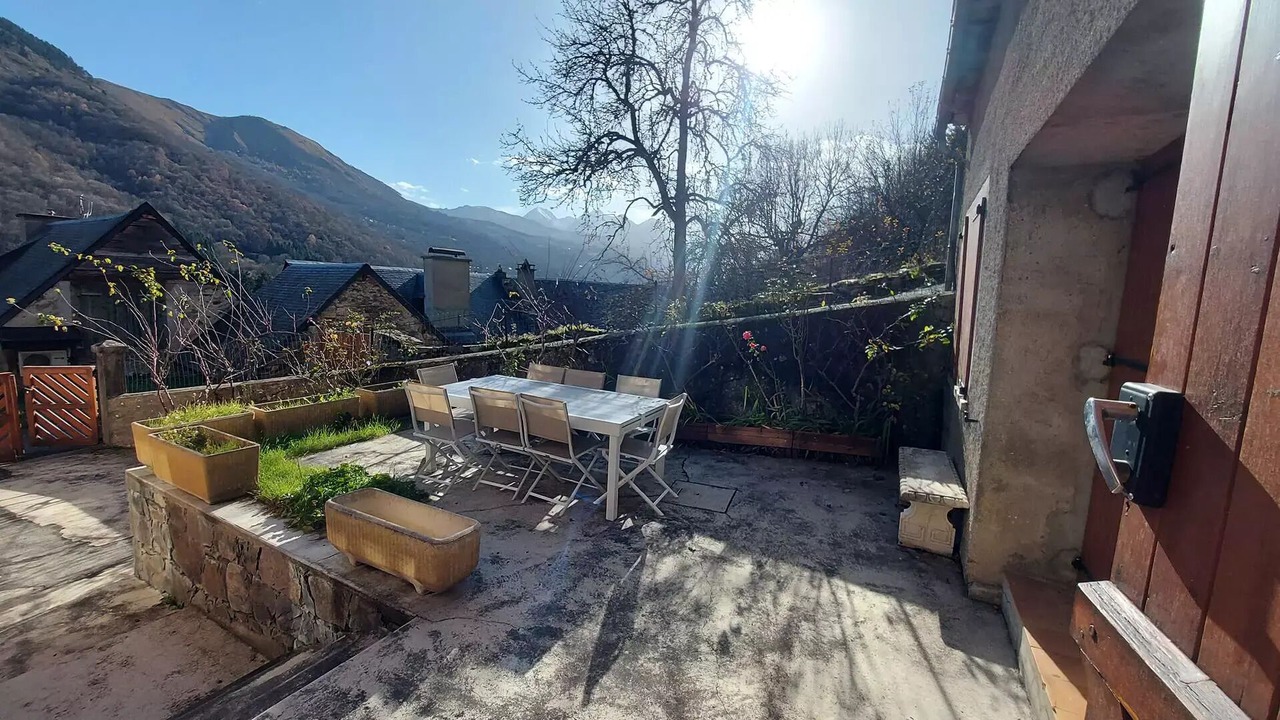 Photo of Outdoor in Avajan