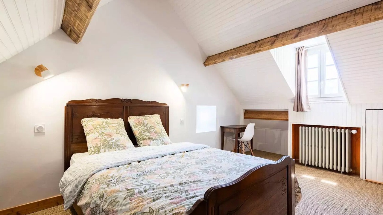 Photo of Bedroom in Avajan