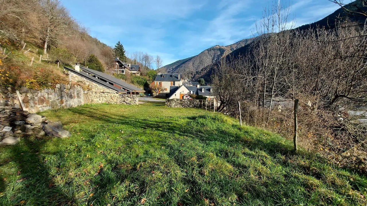 Photo of Outdoor in Avajan