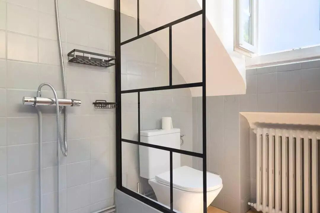 Photo of Bathroom in Avajan