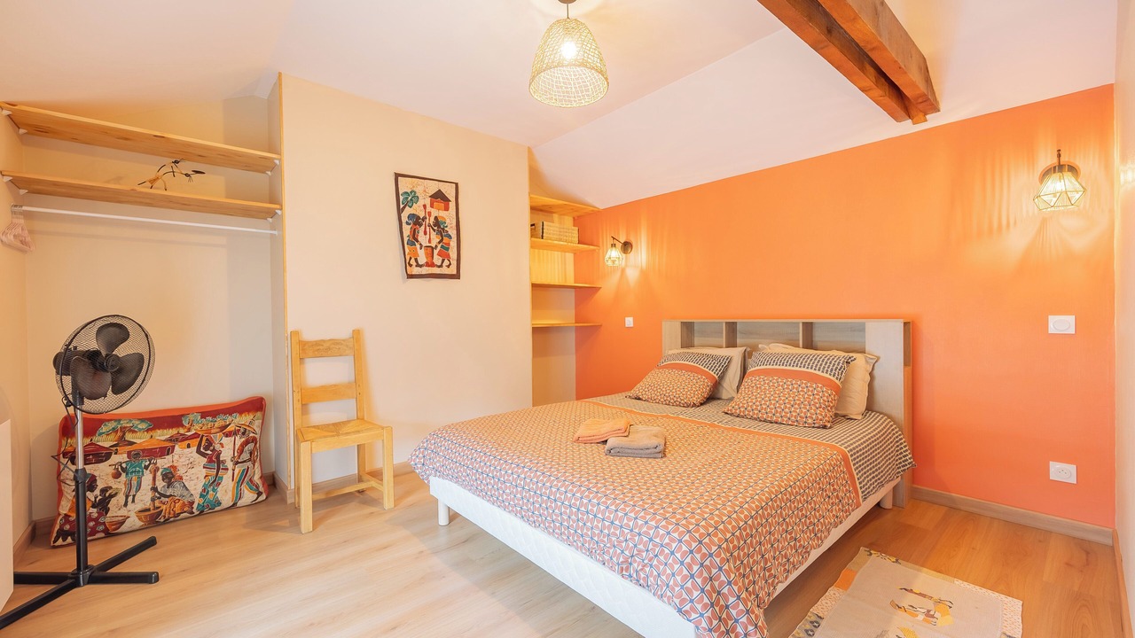 Photo of Bedroom in Vaux-Montreuil