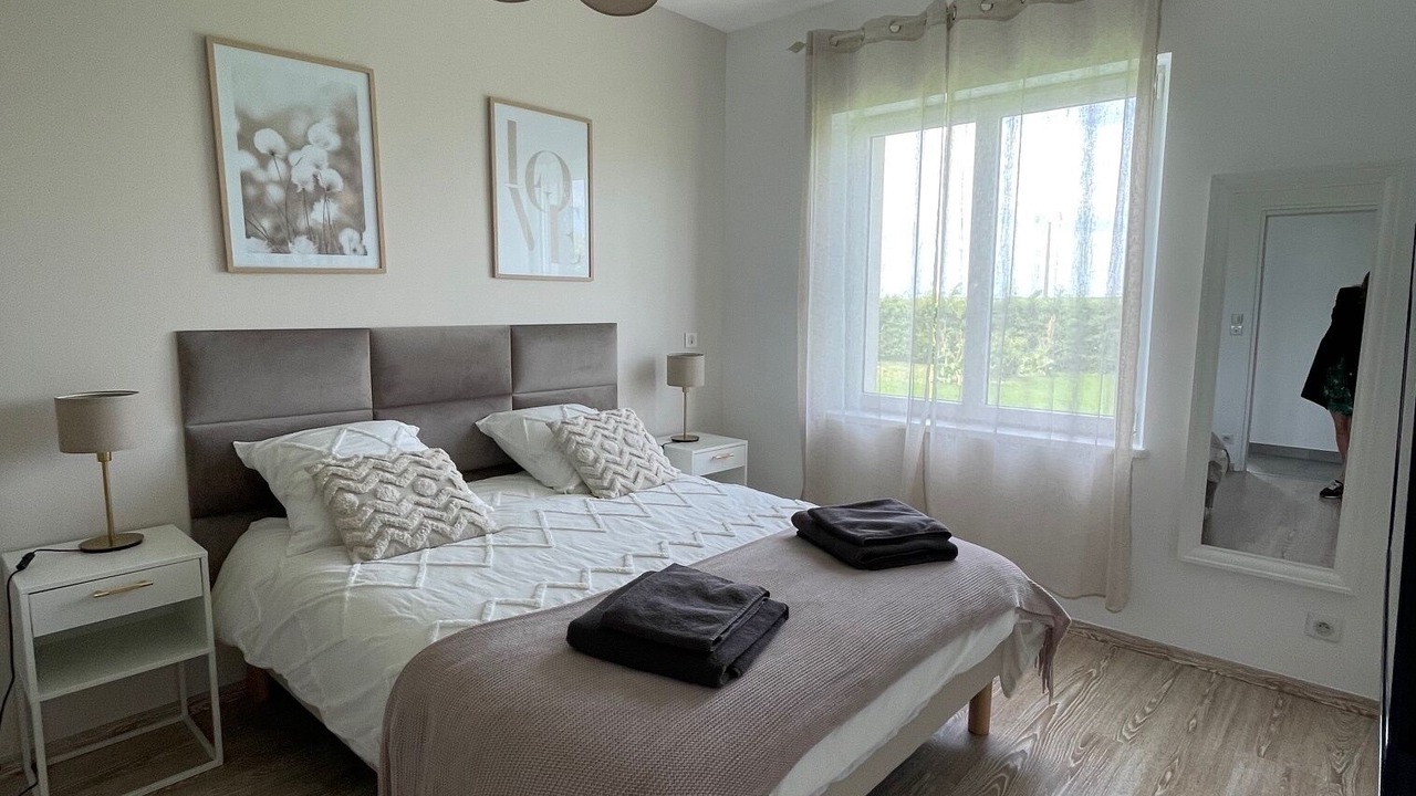 Photo of Bedroom in Bourgogne-Fresne