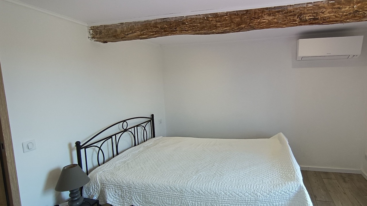 Photo of Bedroom in Ampus
