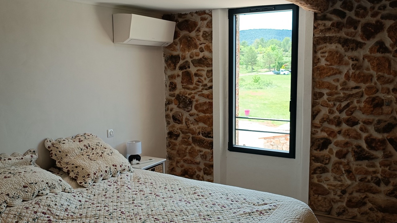 Photo of Bedroom in Ampus