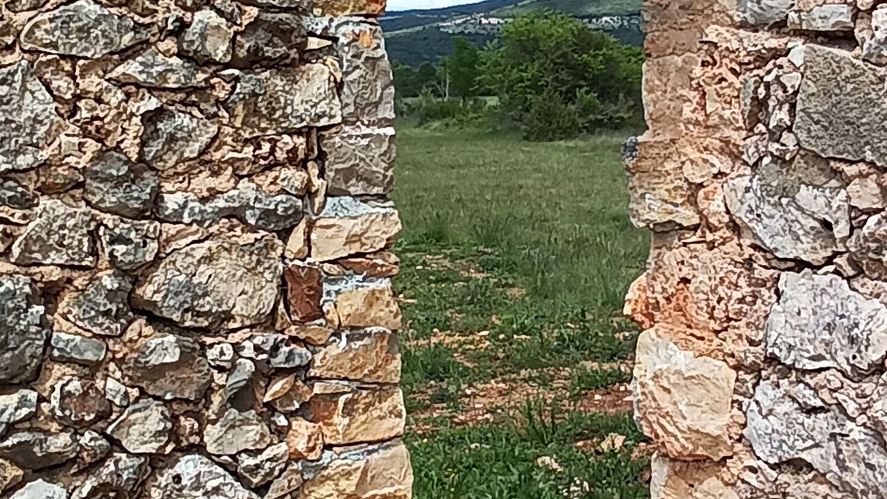 Photo of Outdoor in Ampus