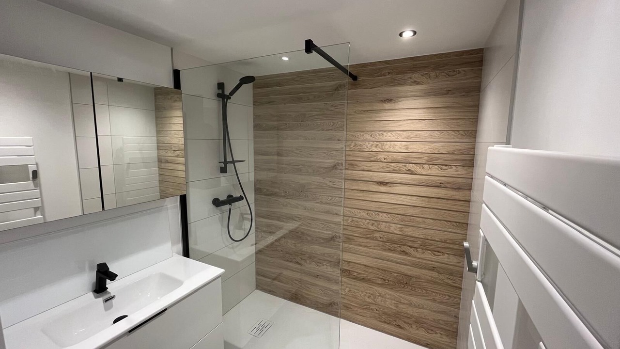 Photo of Bathroom in Esquieze-Sere