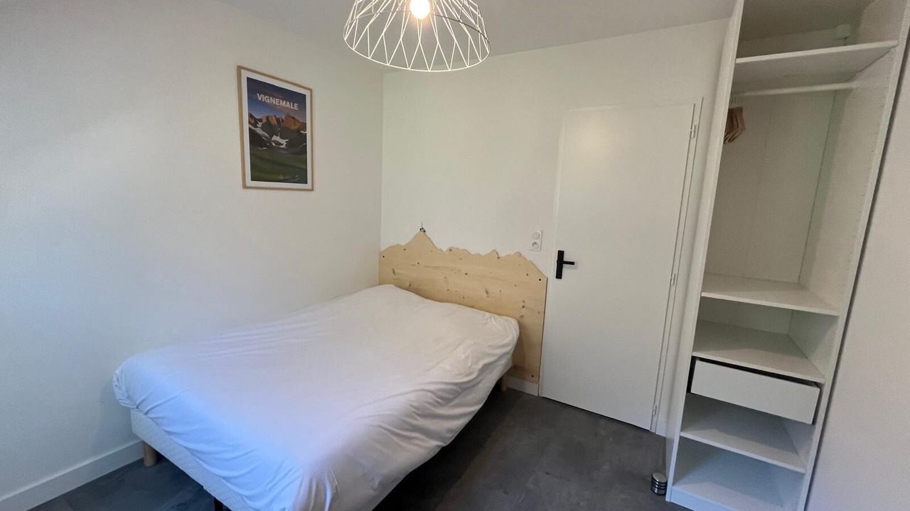 Photo of Bedroom in Esquieze-Sere