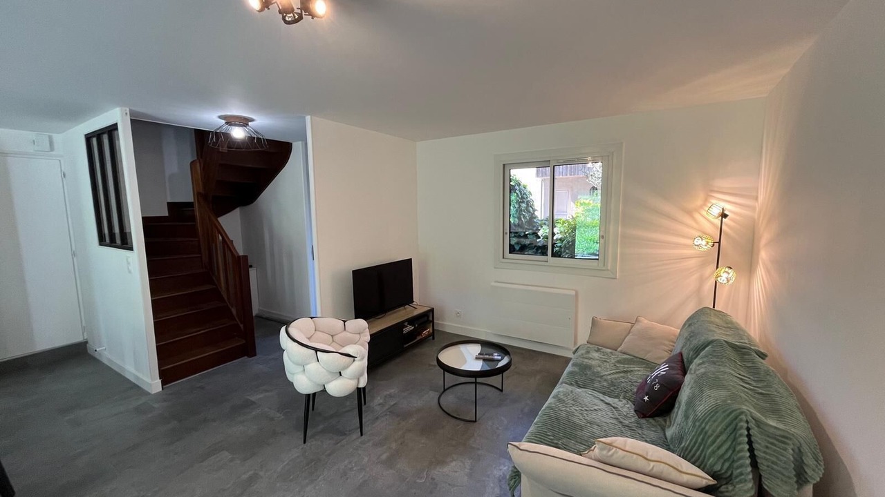 Photo of Livingroom in Esquieze-Sere