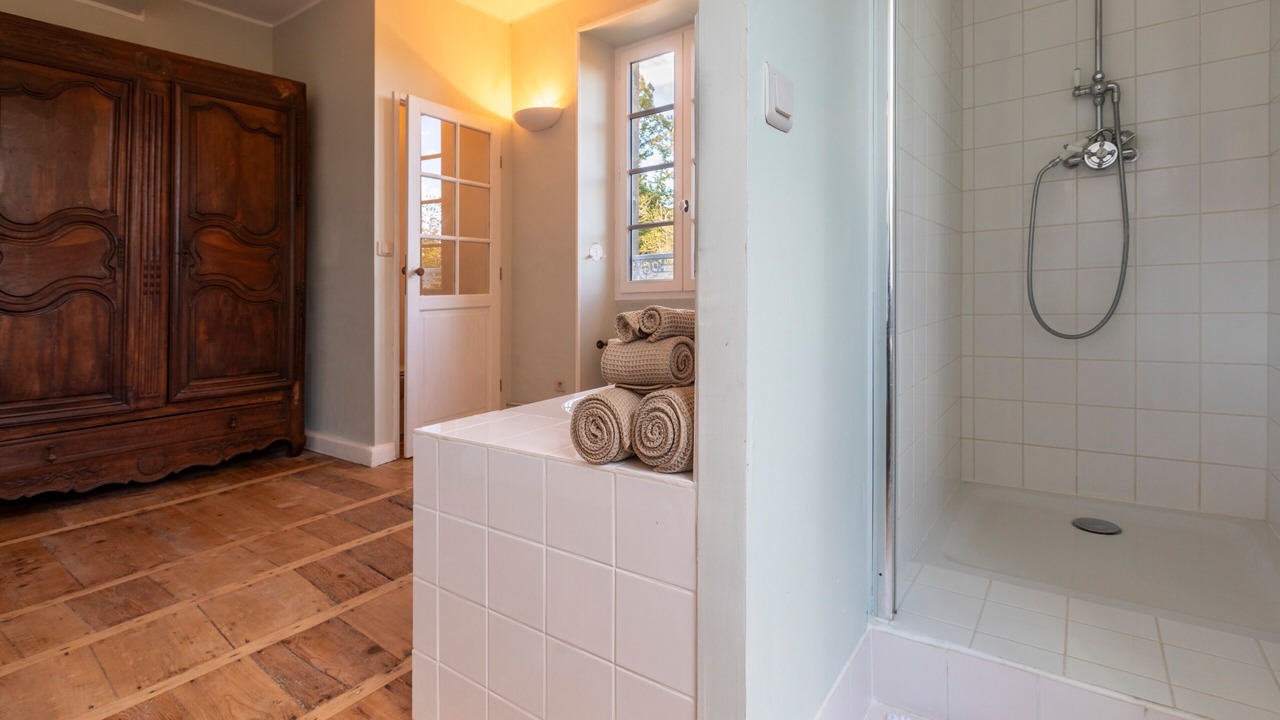 Photo of Bathroom in Anoye
