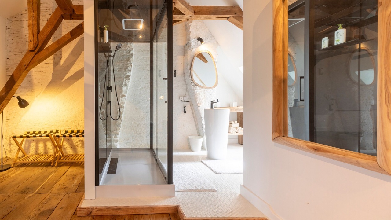 Photo of Bathroom in Anoye