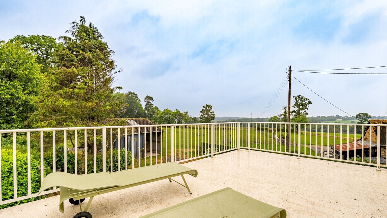 Photo of Patio Balcony in Saint-Vran