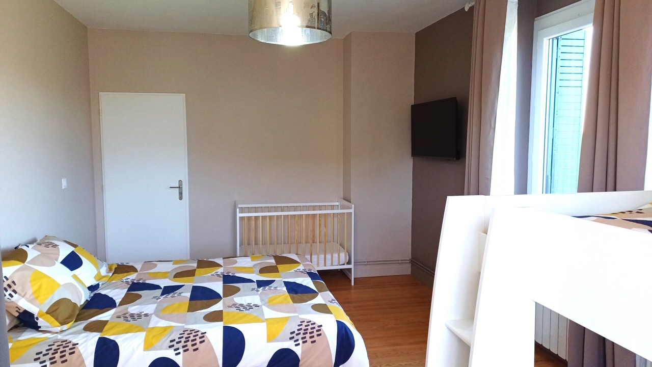 Photo of Bedroom in Asson