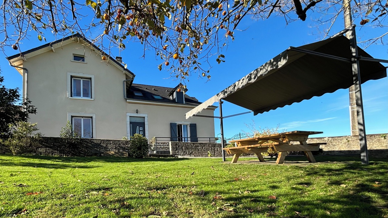 Photo of Outdoor in Asson