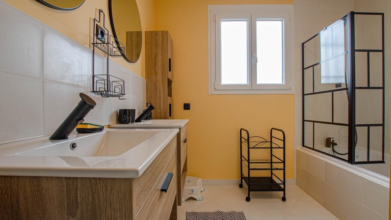 Photo of Bathroom in Dienville