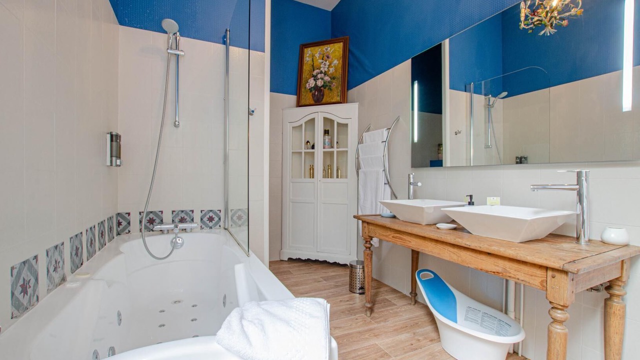 Photo of Bathroom in Piney
