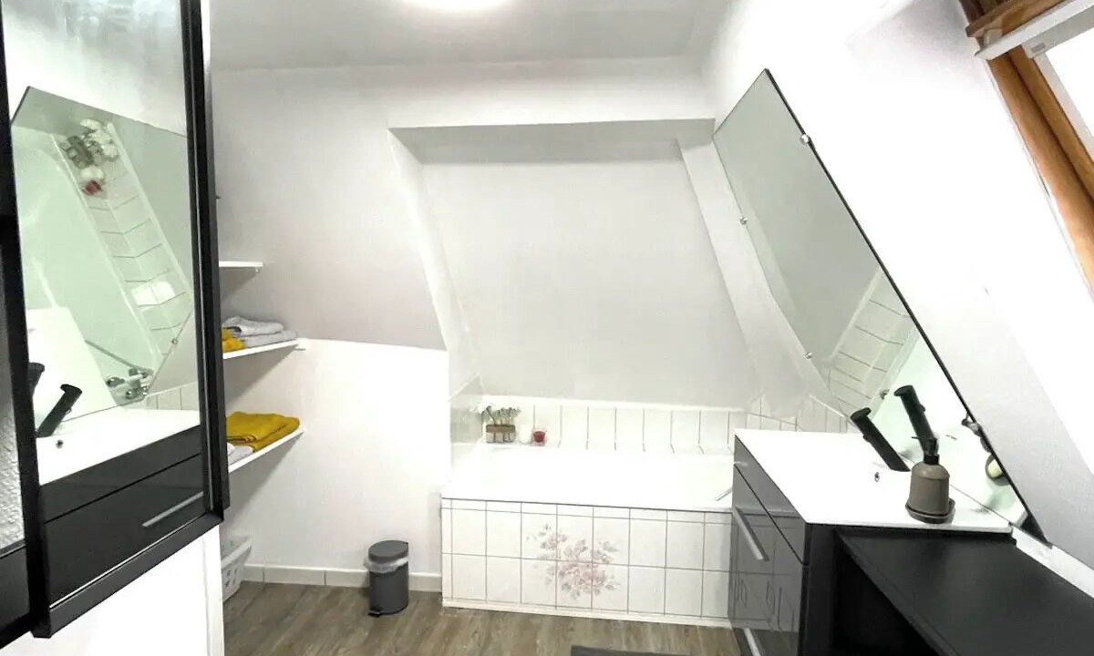 Photo of Bathroom in Centre Erlon
