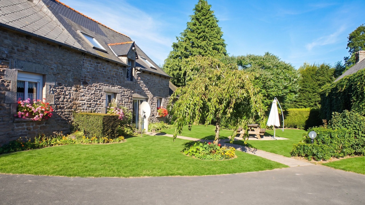 Photo of Outdoor in Saint-Goueno