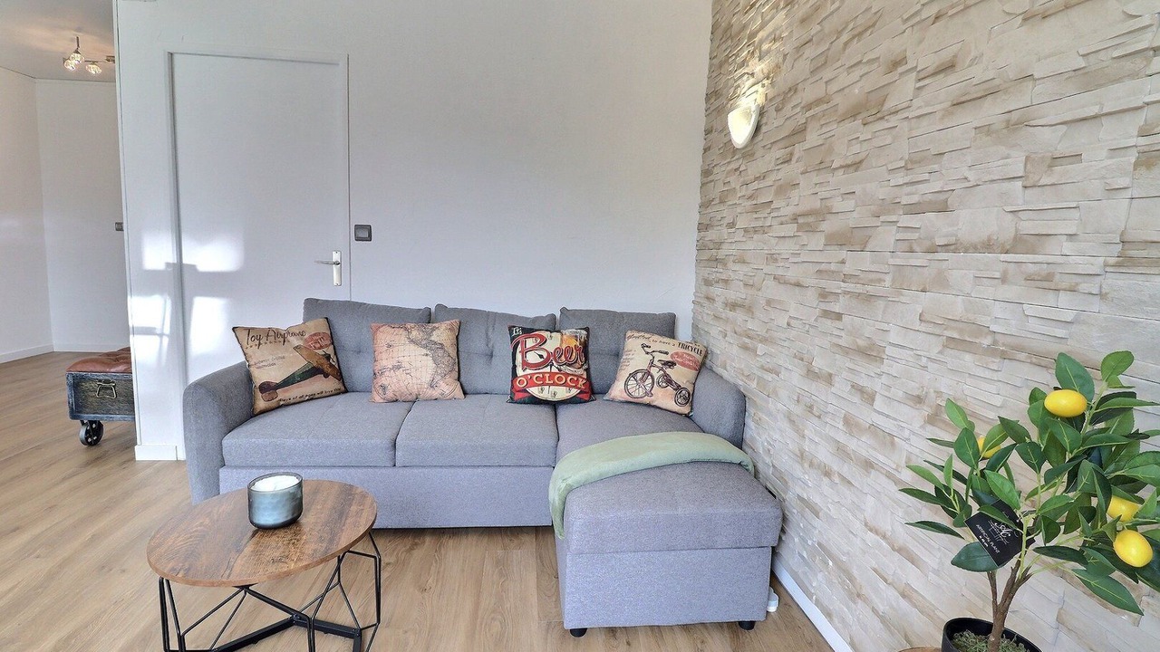 Photo of Livingroom in Troyes