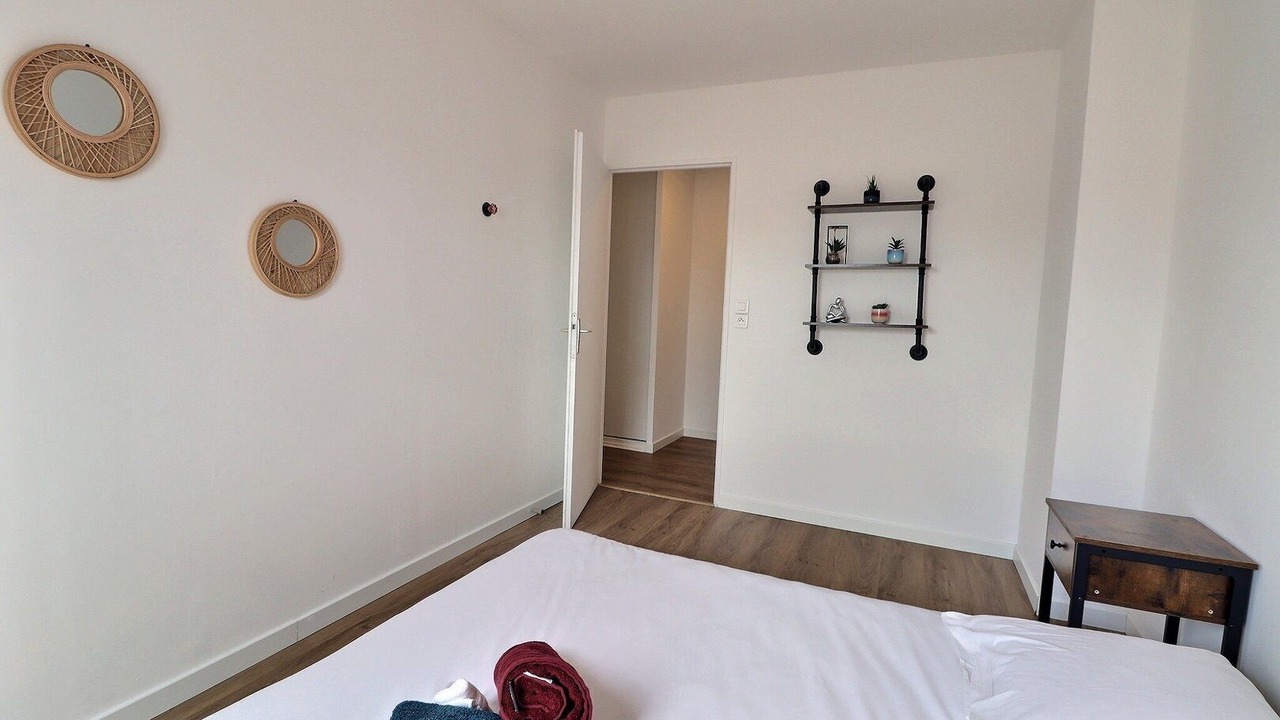 Photo of Bedroom in Troyes