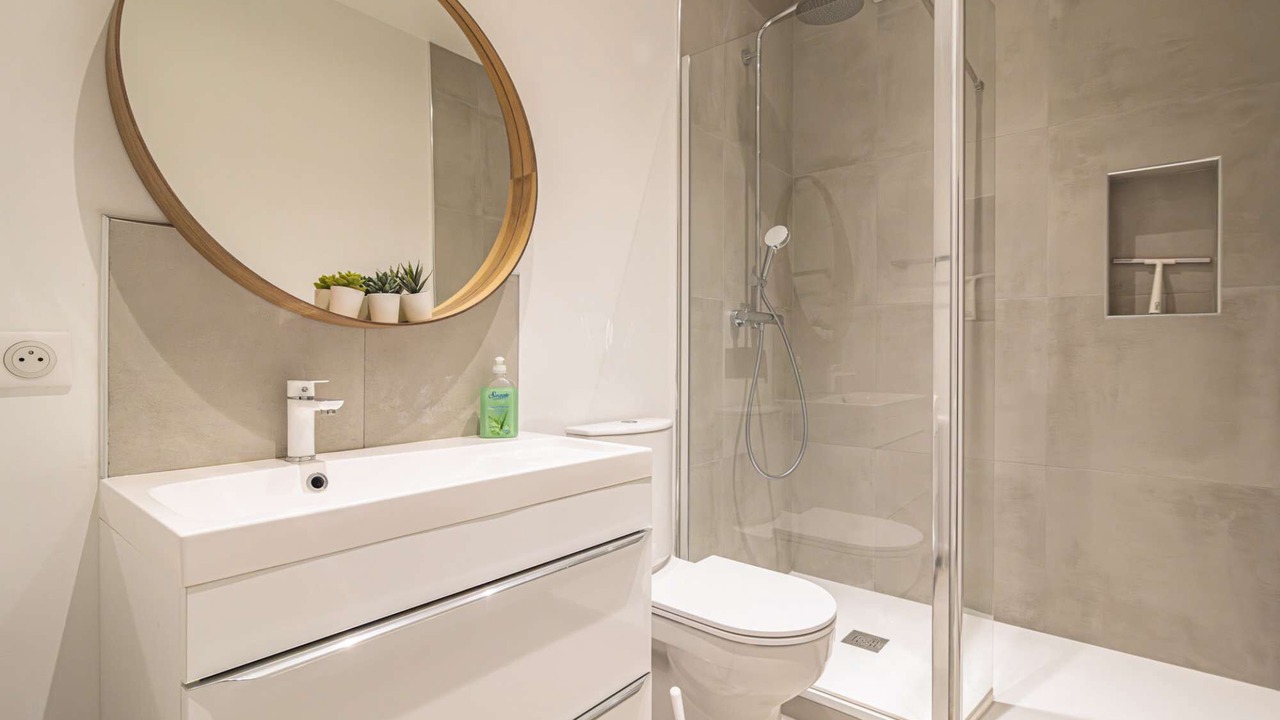 Photo of Bathroom in Reims City Centre