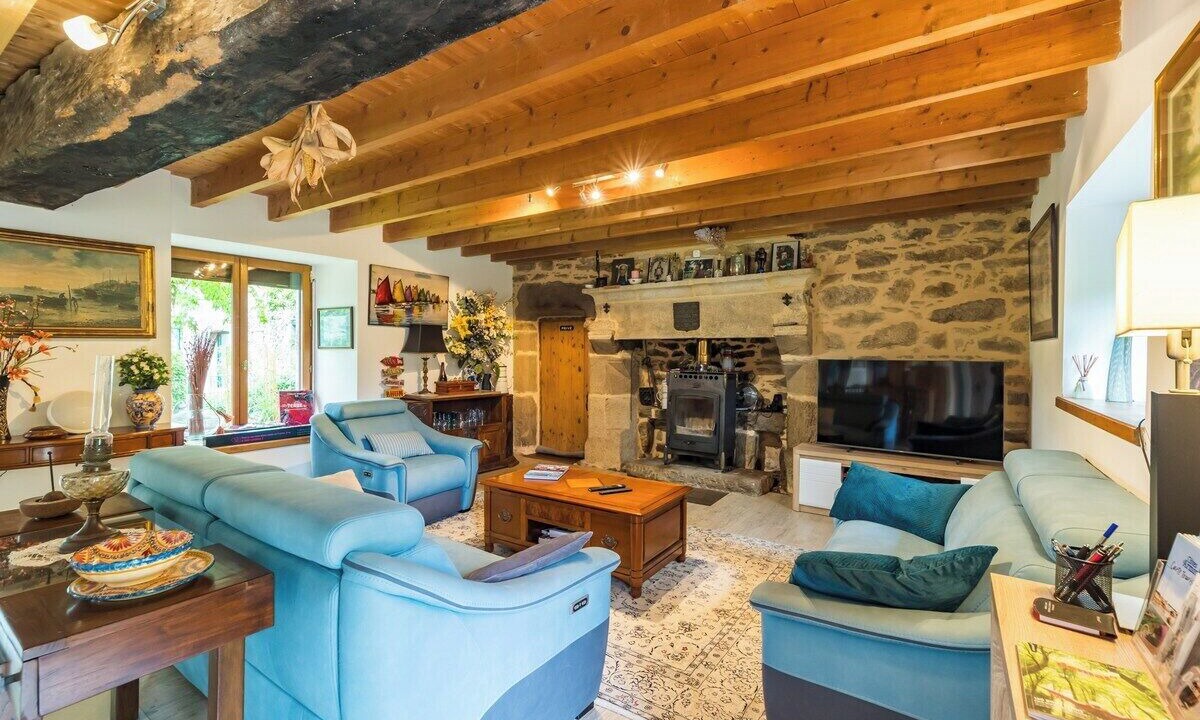 Photo of Livingroom in Saint-Adrien