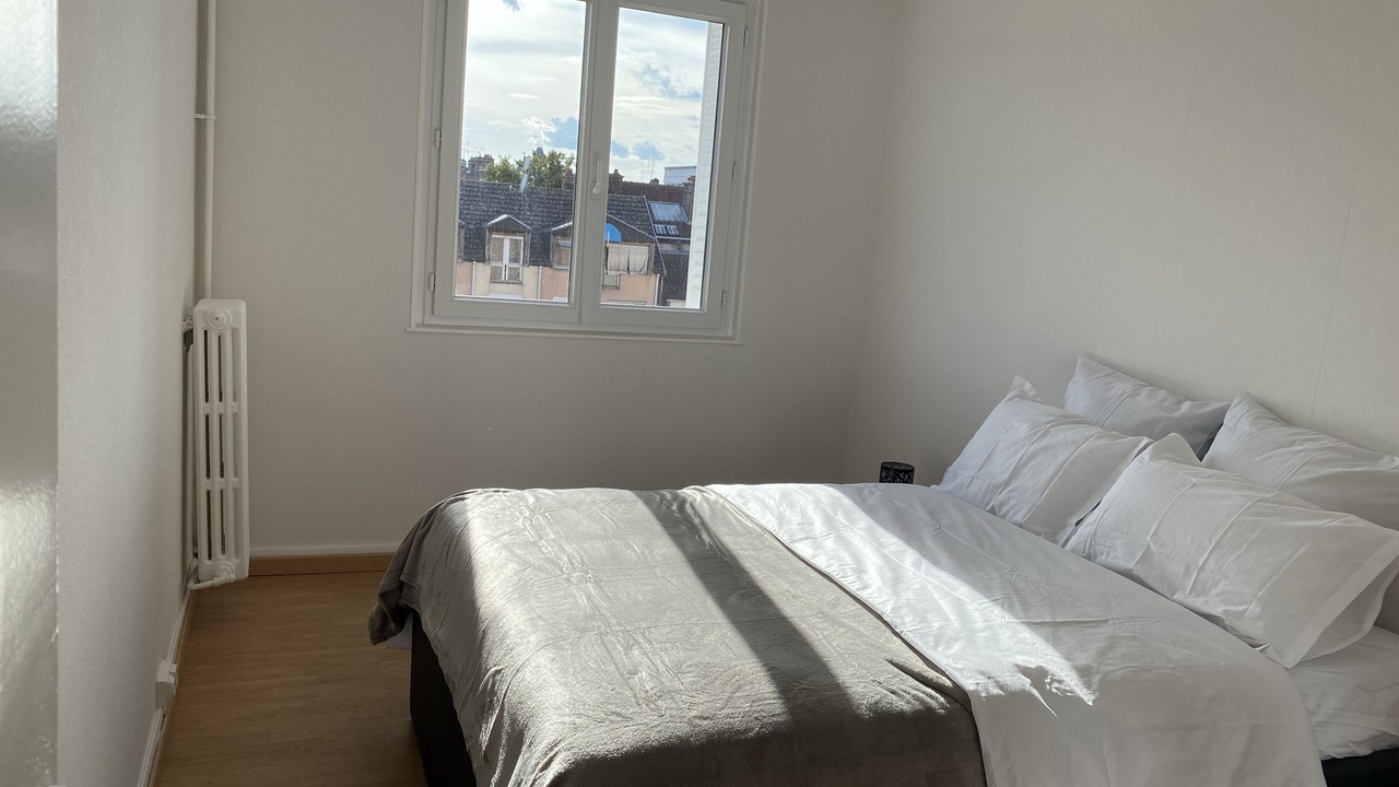 Photo of Bedroom in Troyes
