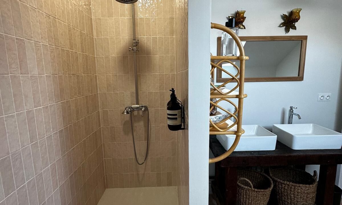 Photo of Bathroom in Villecerf