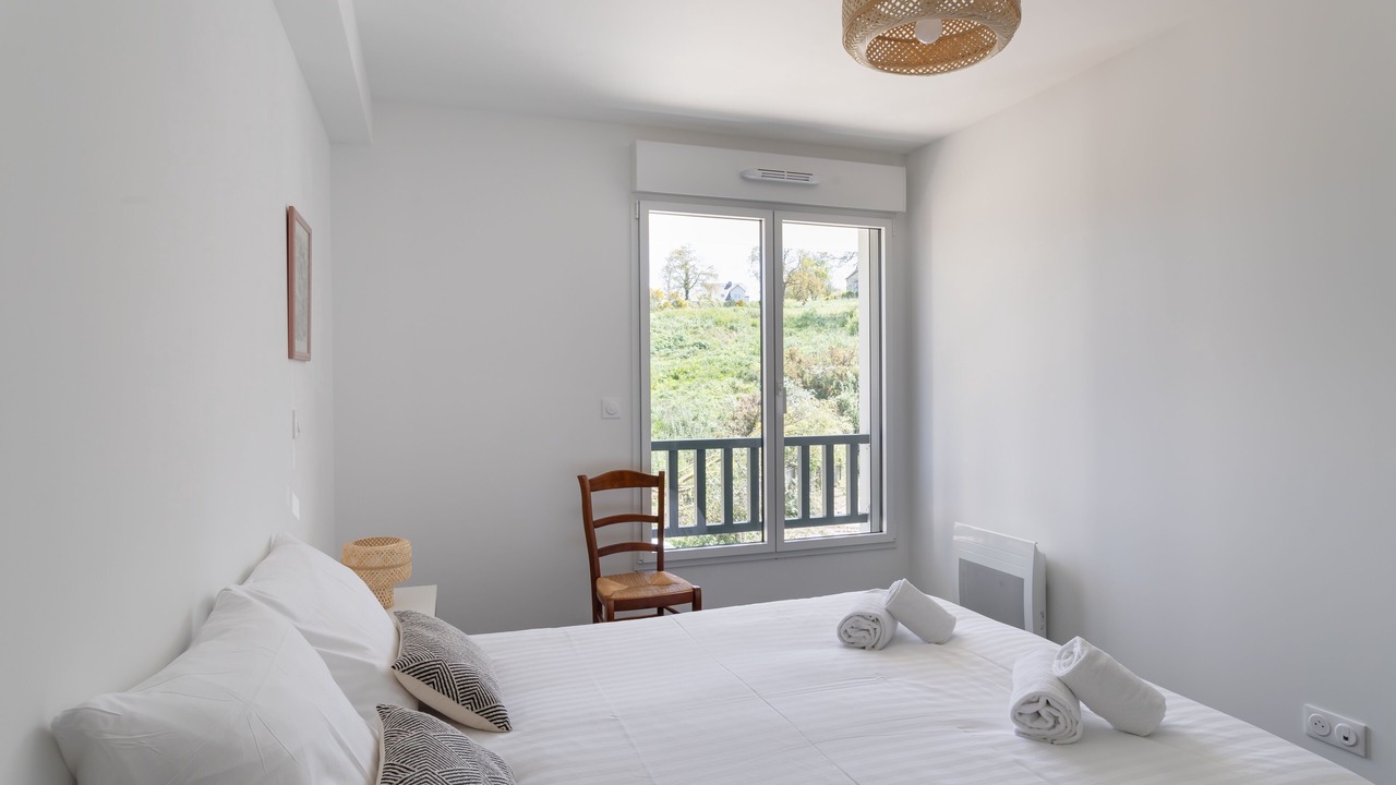 Photo of Bedroom in Sables-d'Or-les-Pins