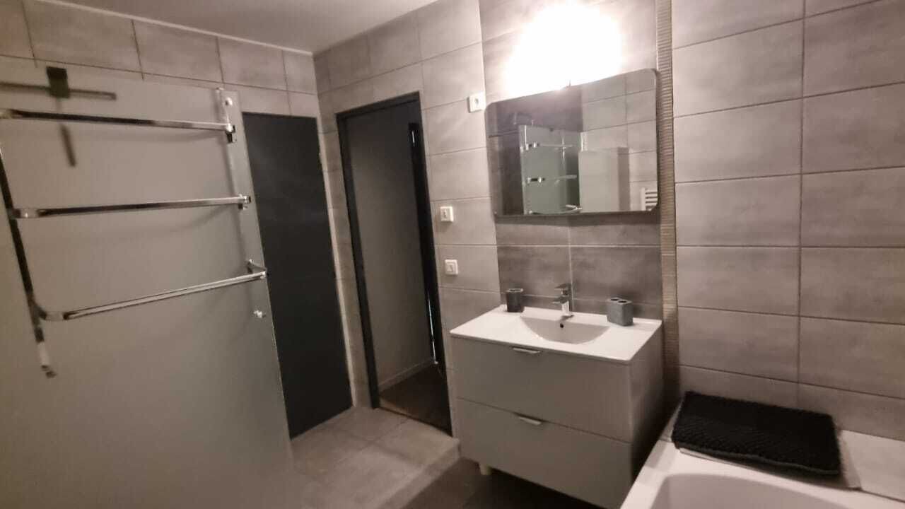 Photo of Bathroom in Lesmont