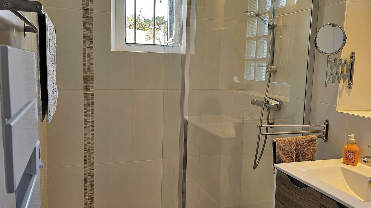 Photo of Bathroom in Carantec