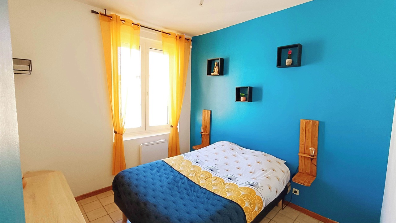 Photo of Bedroom in Chalons-en-Champagne
