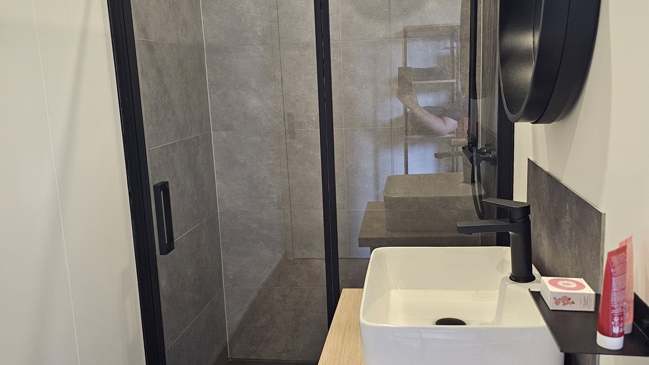 Photo of Bathroom in Dommartin-la-Chaussee