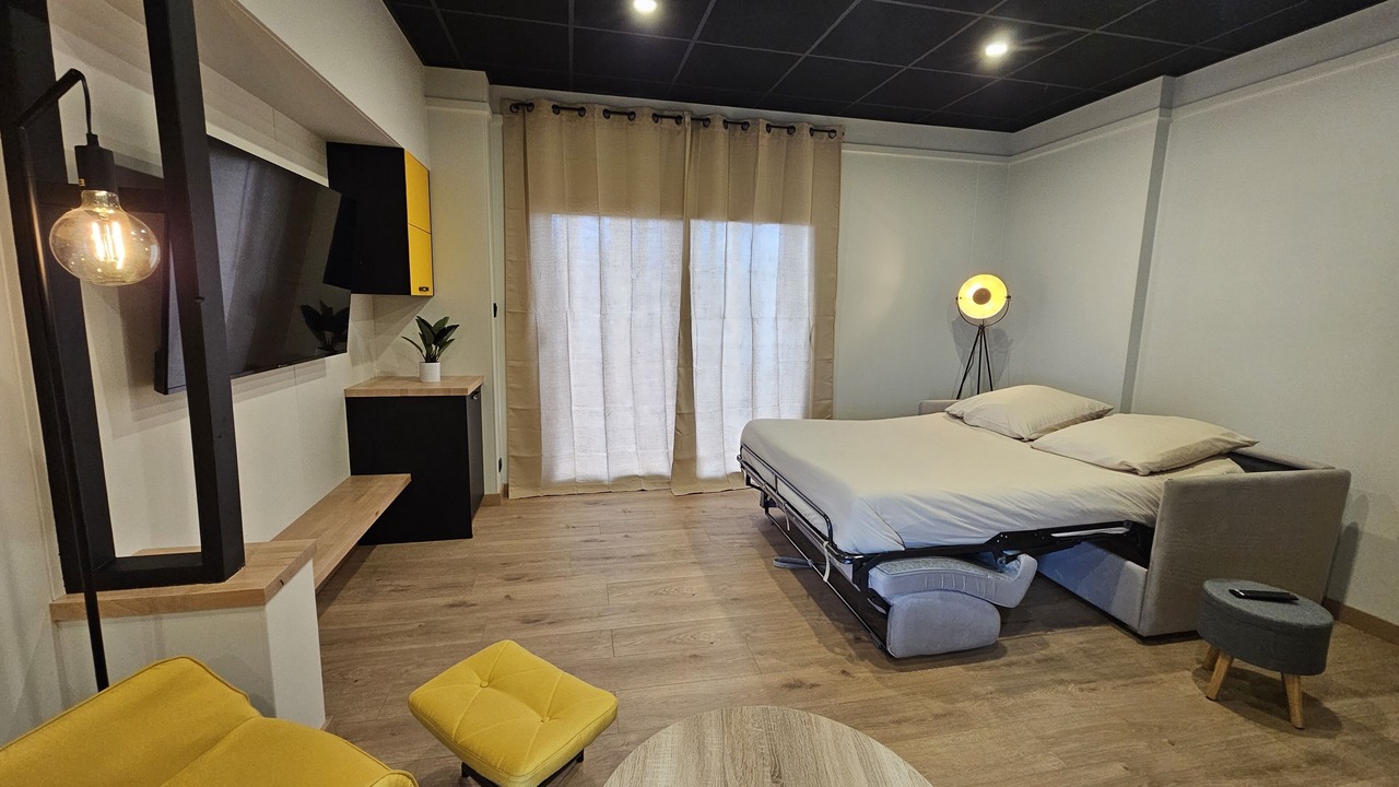Photo of Bedroom in Dommartin-la-Chaussee