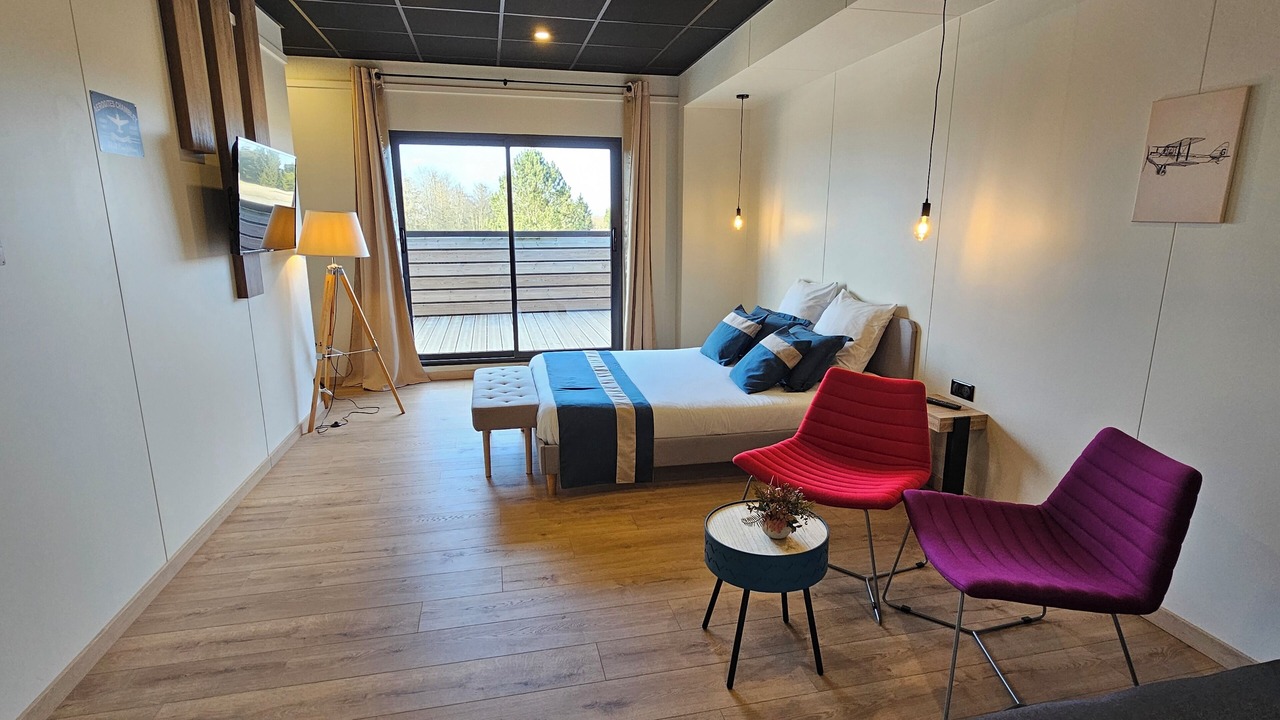 Photo of Bedroom in Dommartin-la-Chaussee