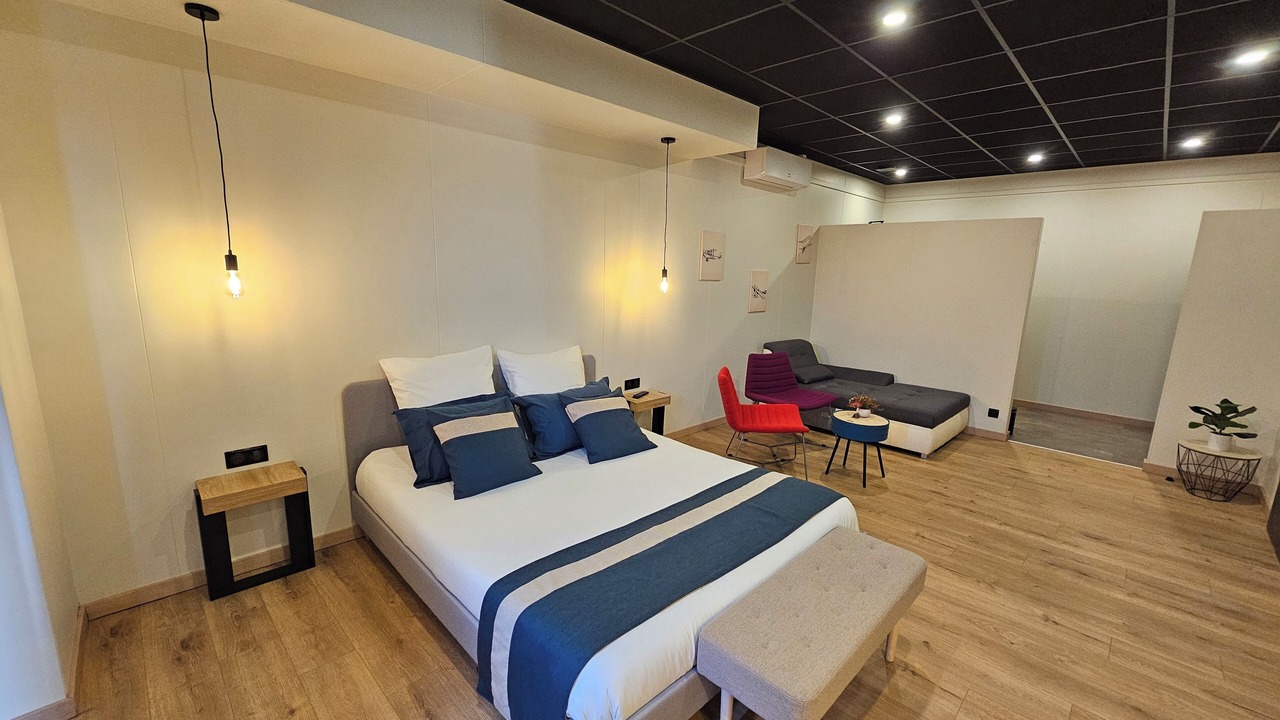 Photo of Bedroom in Dommartin-la-Chaussee