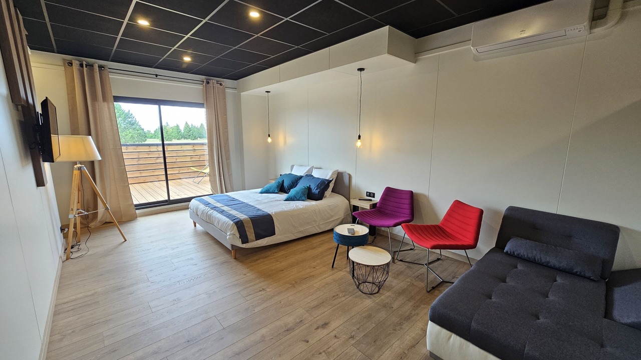 Photo of Bedroom in Dommartin-la-Chaussee