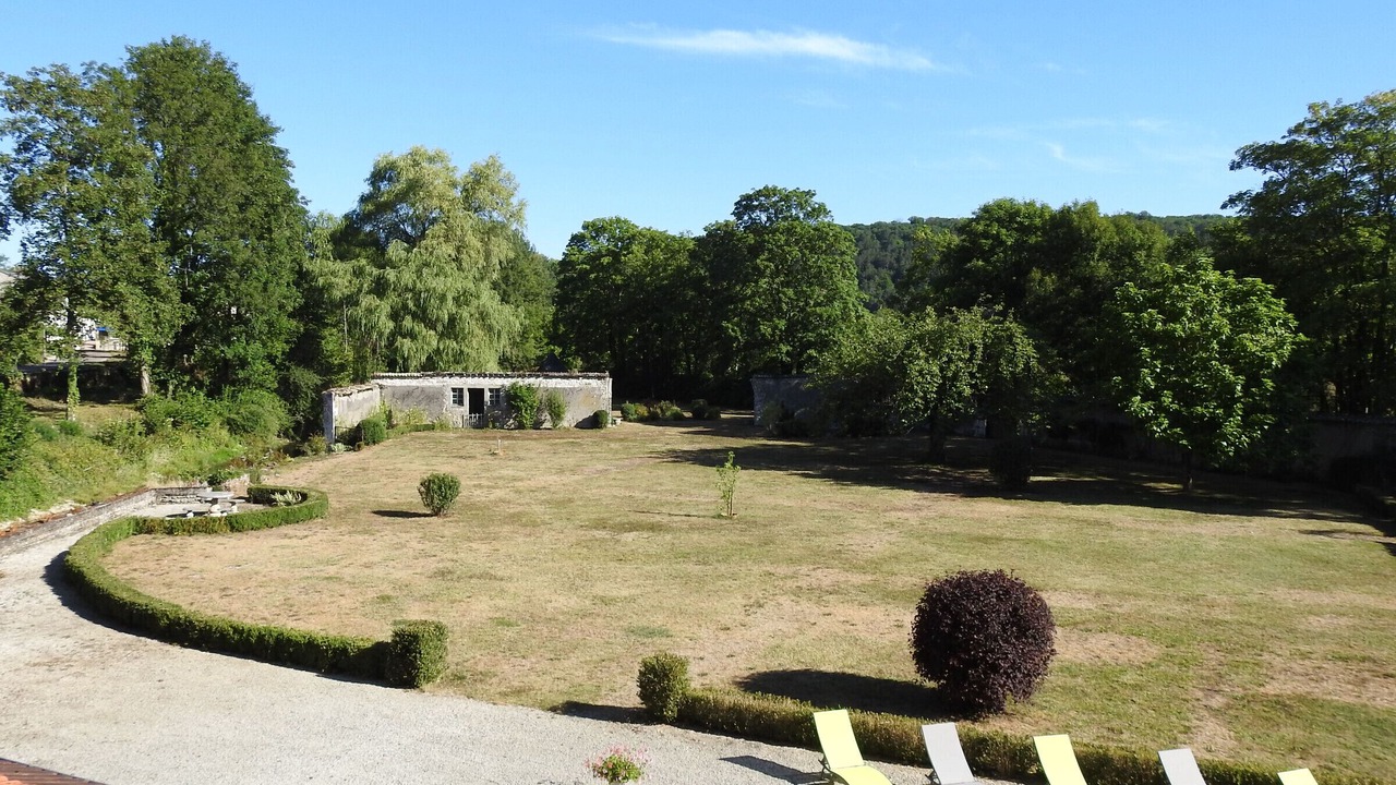 Photo of Outdoor in Roches-Bettaincourt