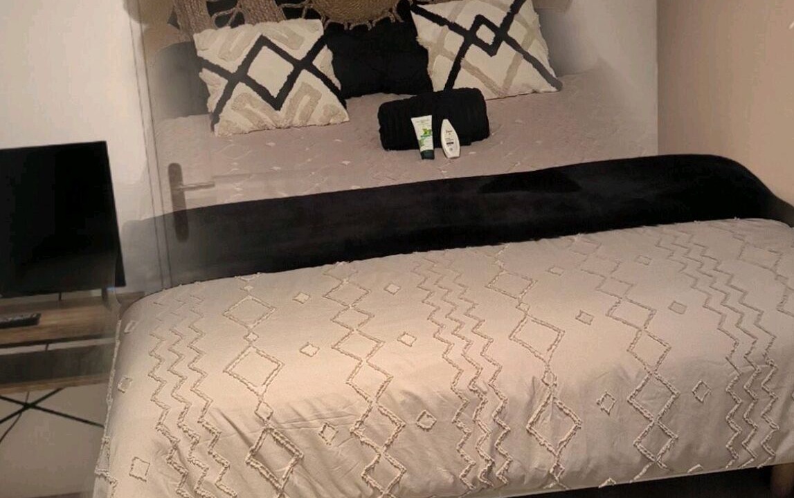 Photo of Bedroom in Troyes