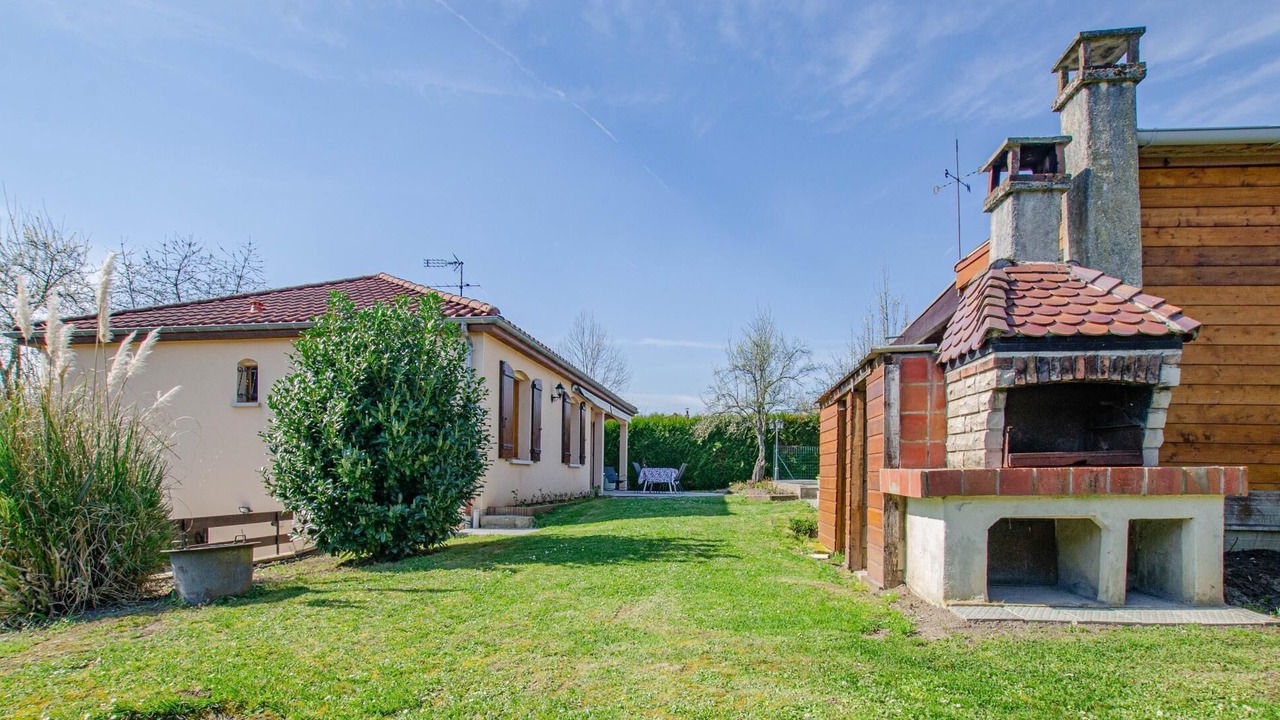 Photo of Outdoor in La Ville-aux-Bois