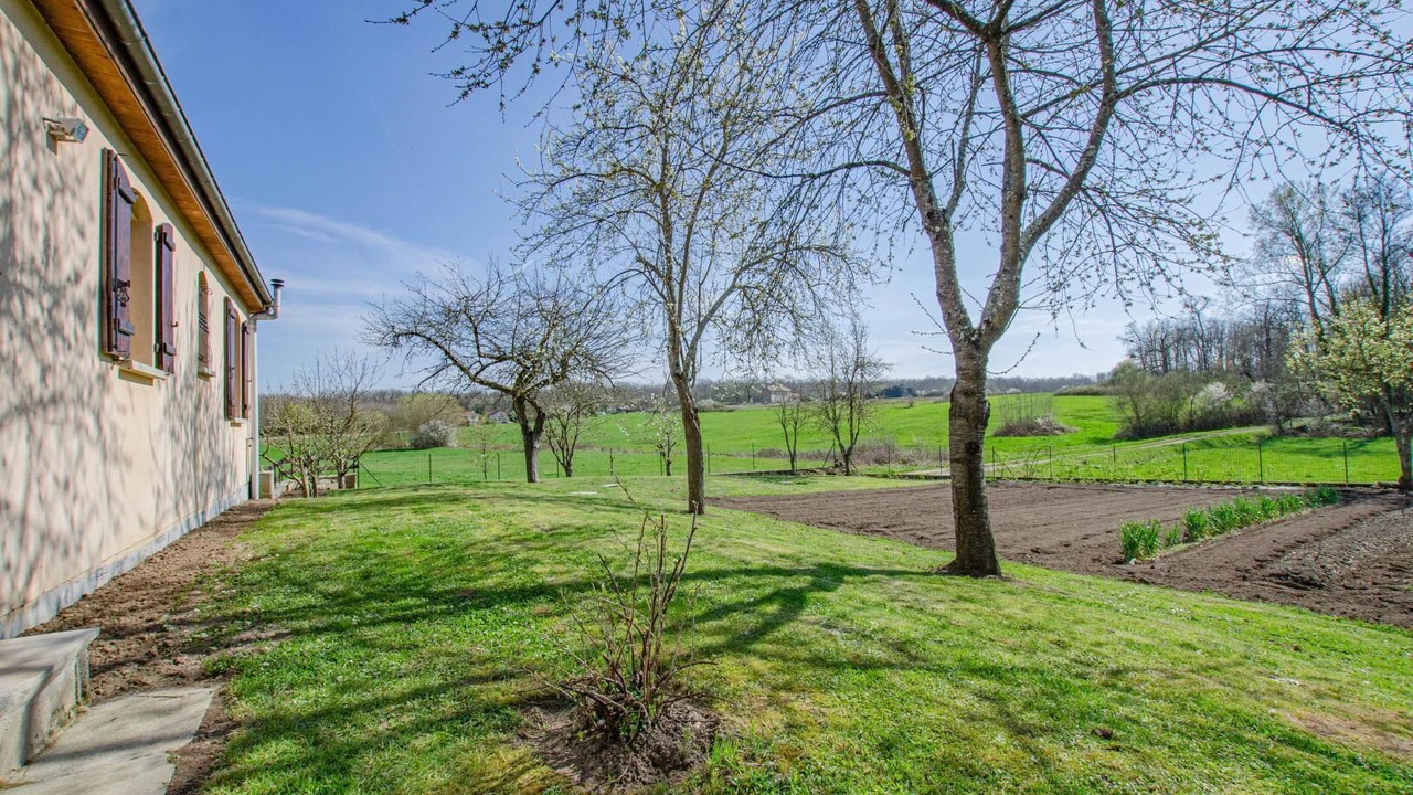 Photo of Outdoor in La Ville-aux-Bois